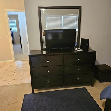 Gsrealty Apartment Americus Bagian luar foto