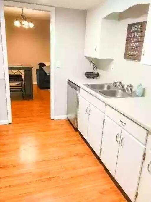 Gsrealty Apartment Americus Bagian luar foto