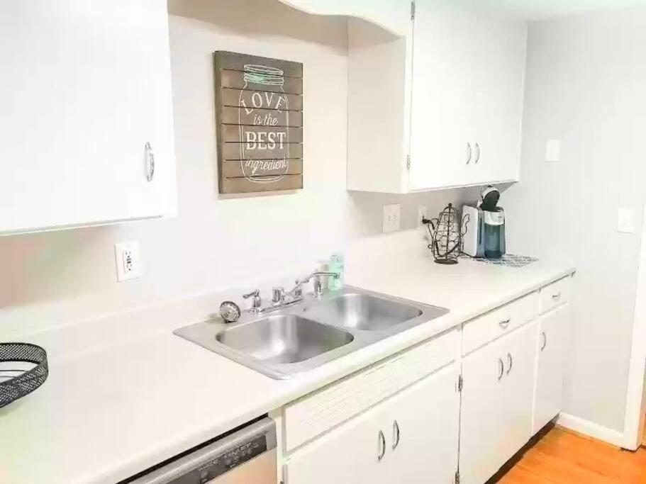 Gsrealty Apartment Americus Bagian luar foto