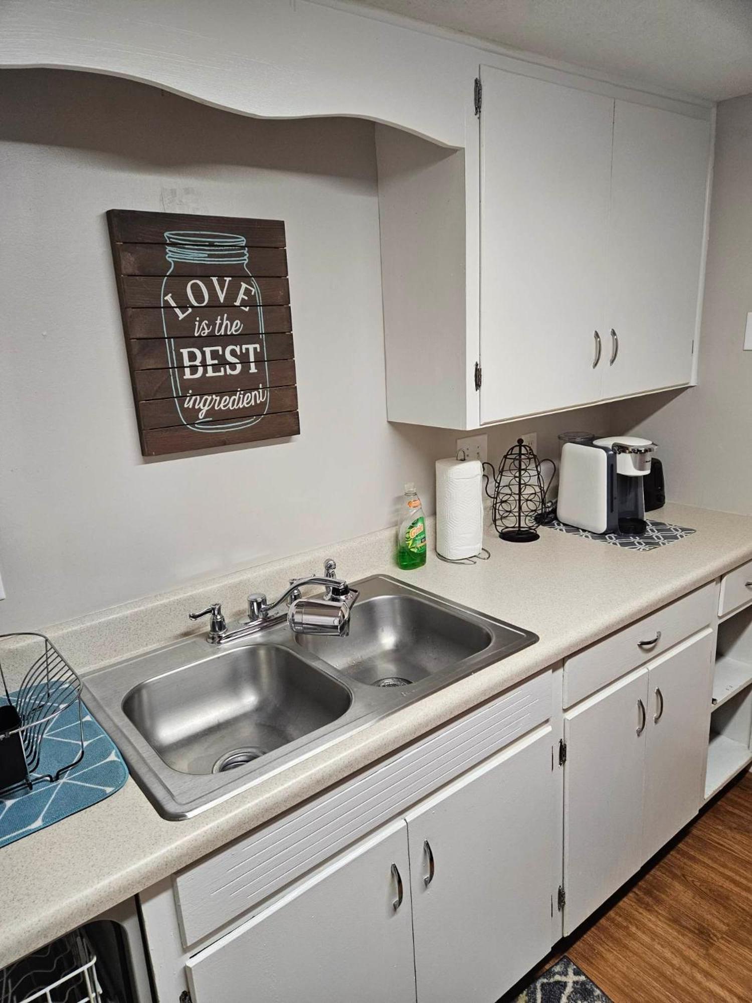 Gsrealty Apartment Americus Bagian luar foto